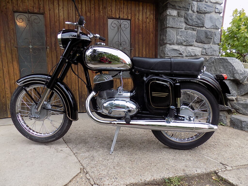 Jawa Chlumec25 ČZ175 SPORT REN 